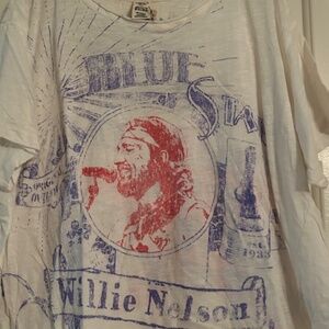NWT - Willie Nelson Blue Star Tee